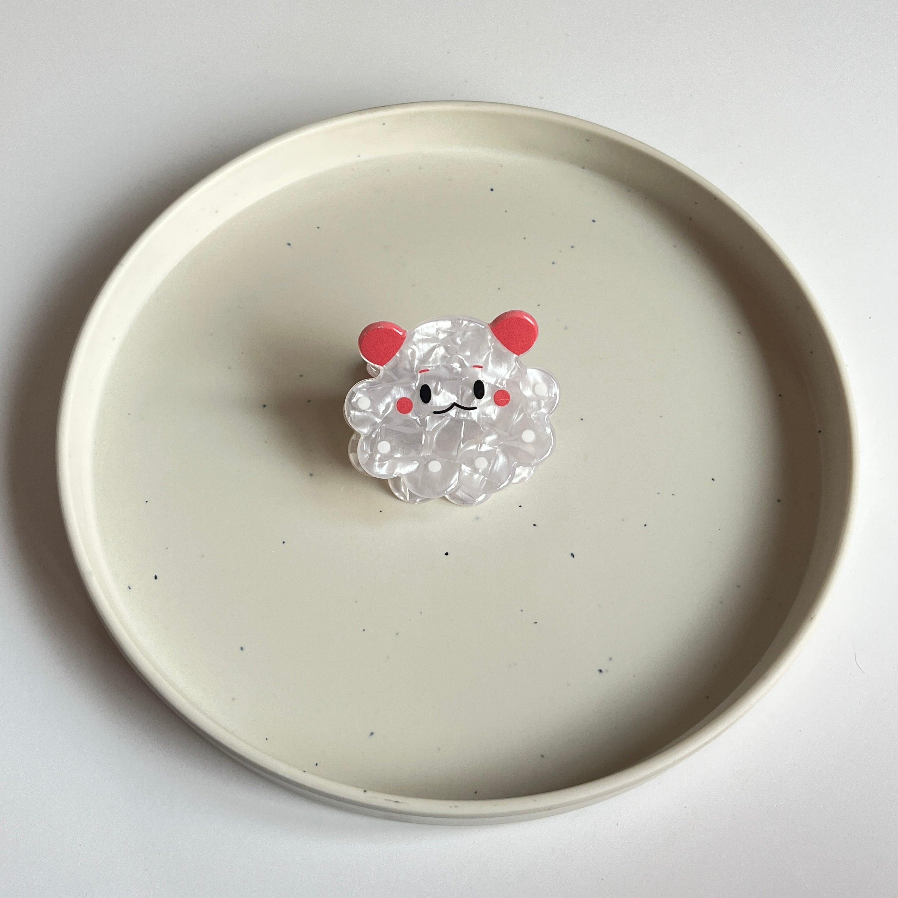 Fluffy Lamb Large Hair Claw