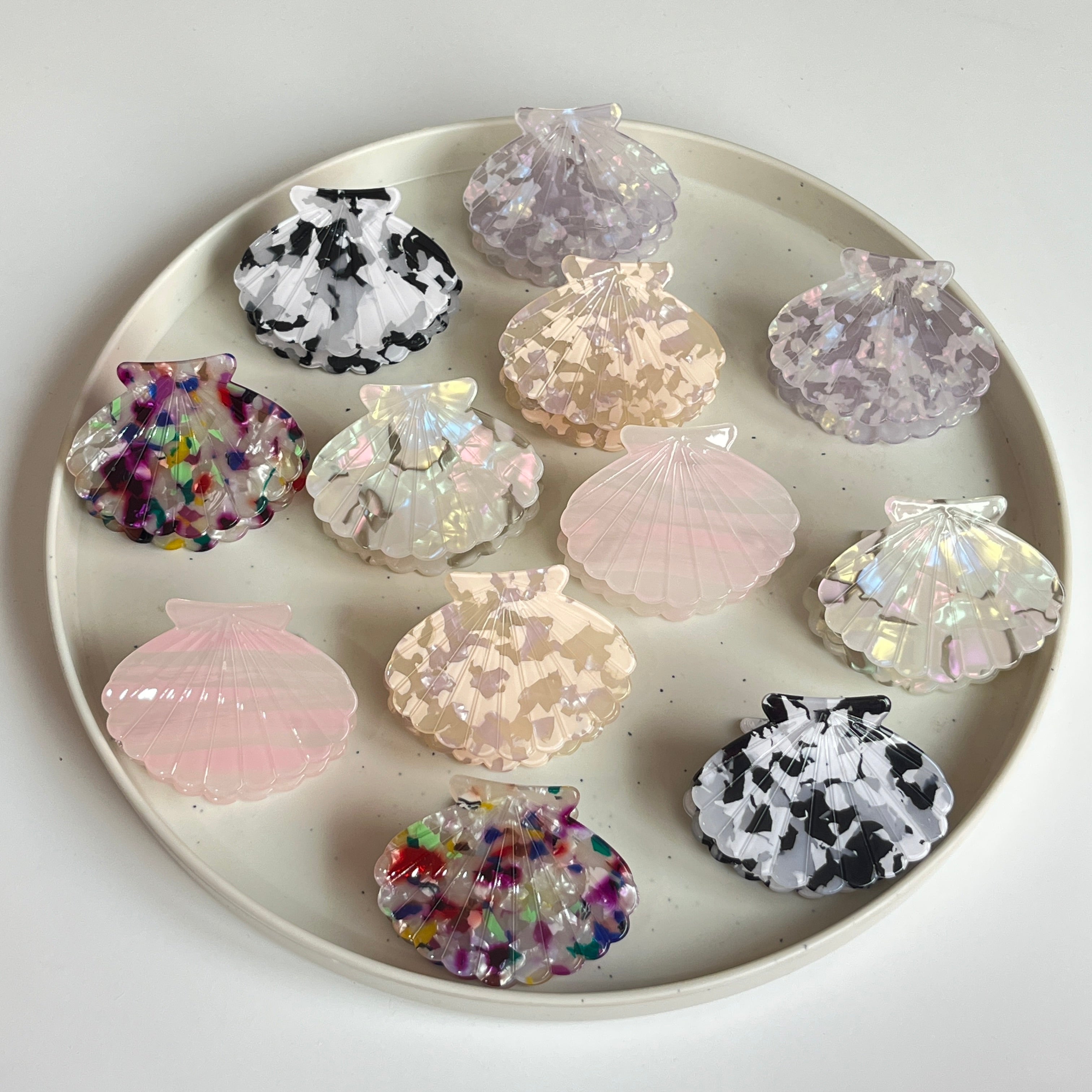 Gloss Shell Medium Hair Claw Set (12 Pcs)