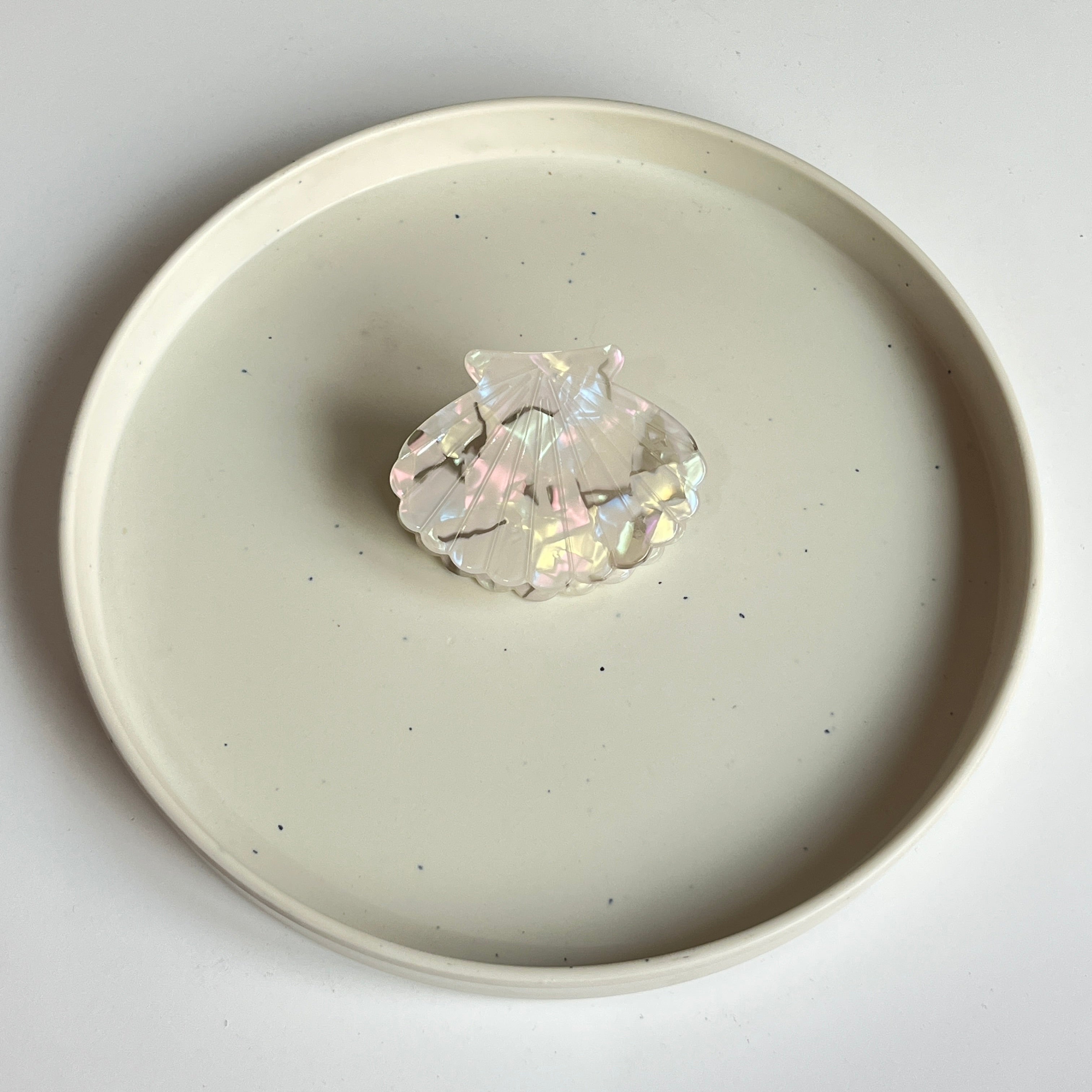 Gloss Shell Large Hair Claw