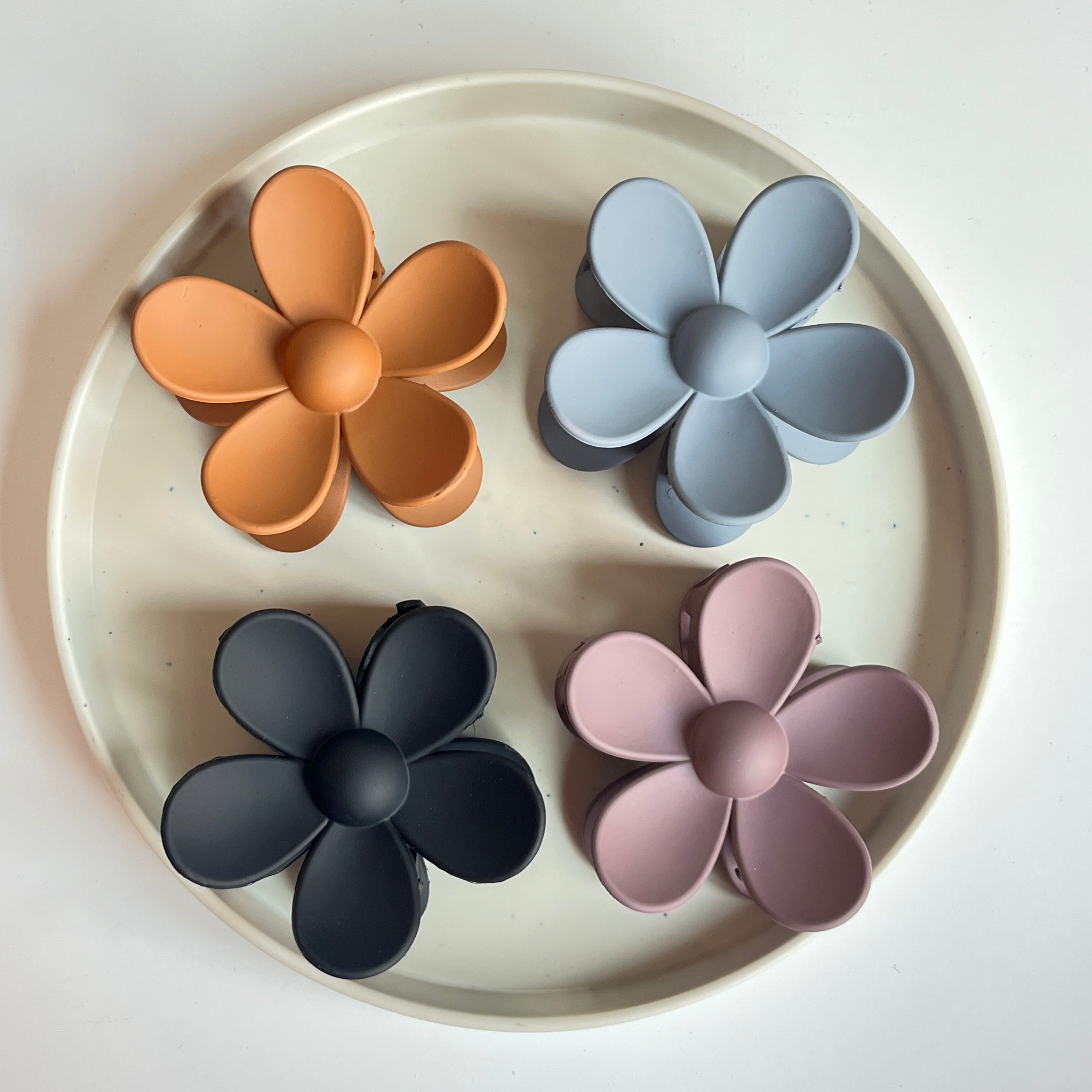 Matte Daisy Large Hair Claw Set (12 Pcs)