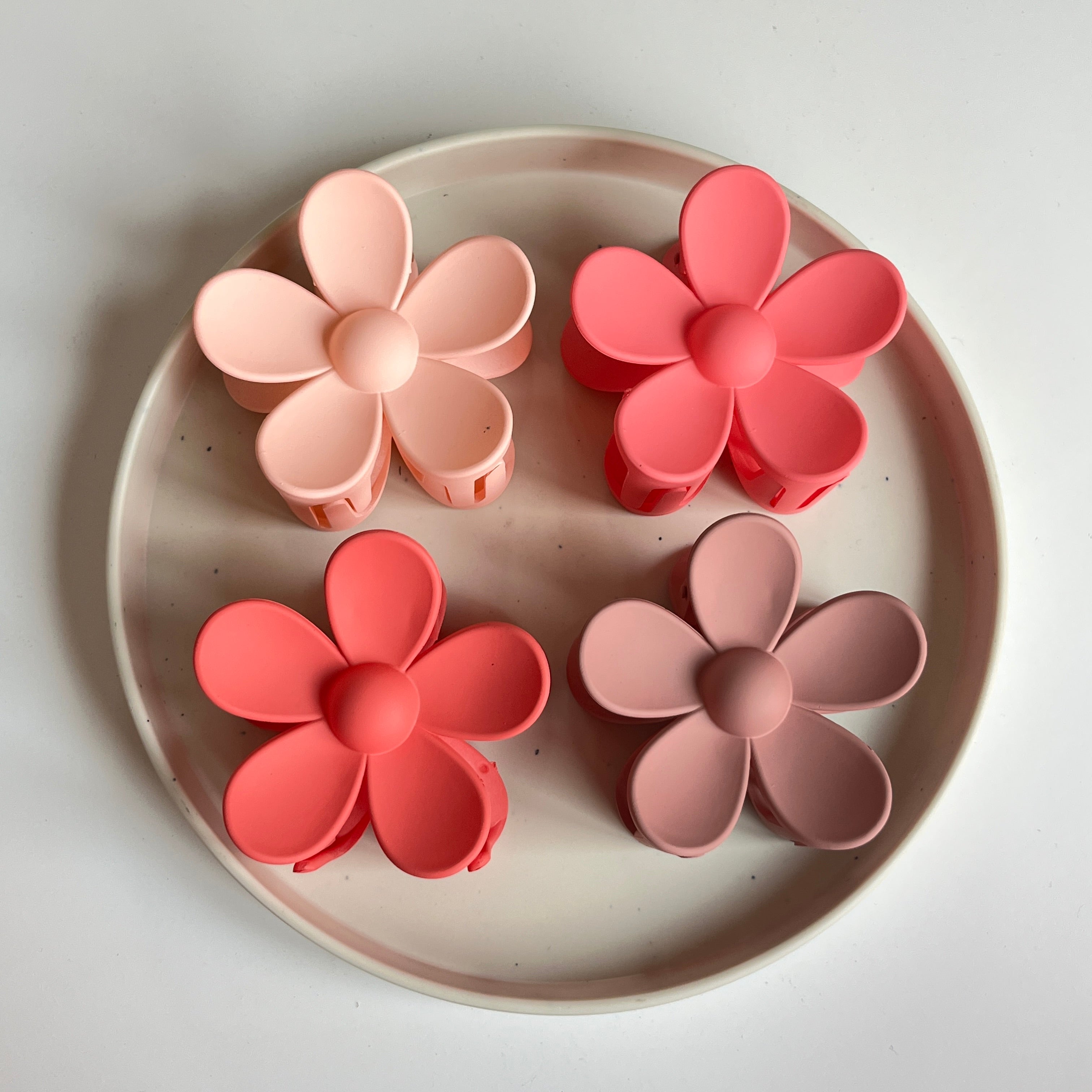 Matte Daisy Large Hair Claw Set (12 Pcs)