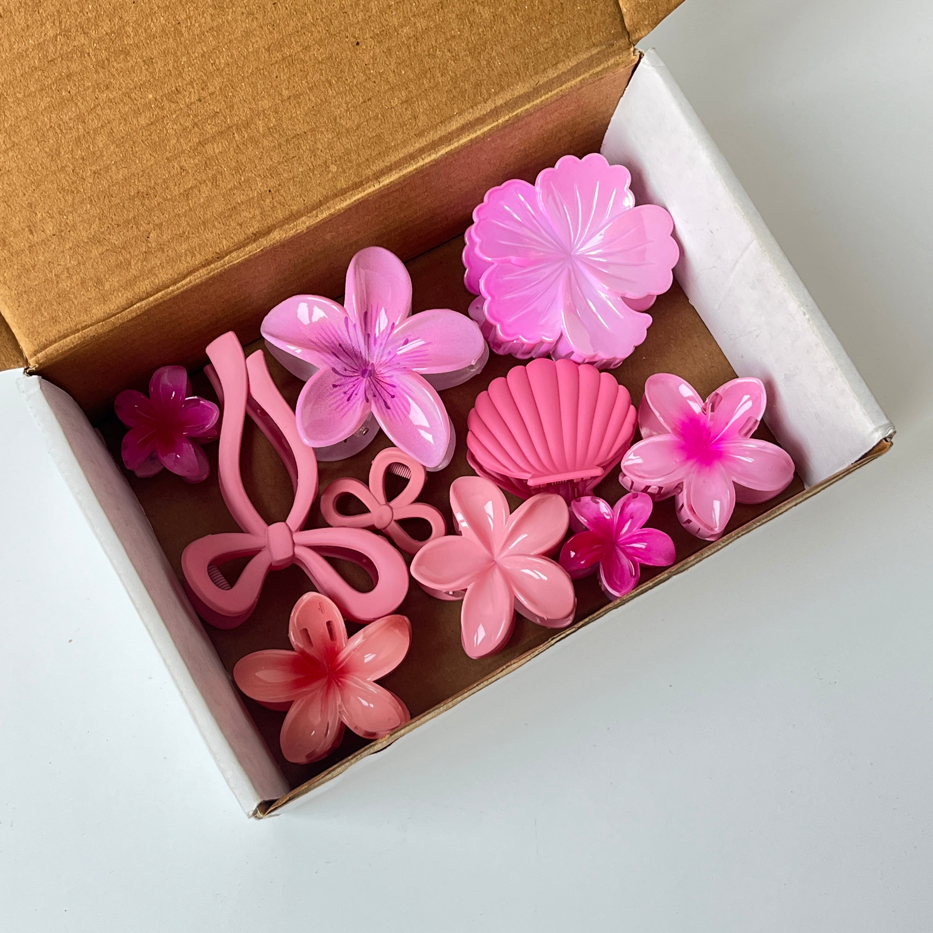 Rosy Petal Claw Set of 10