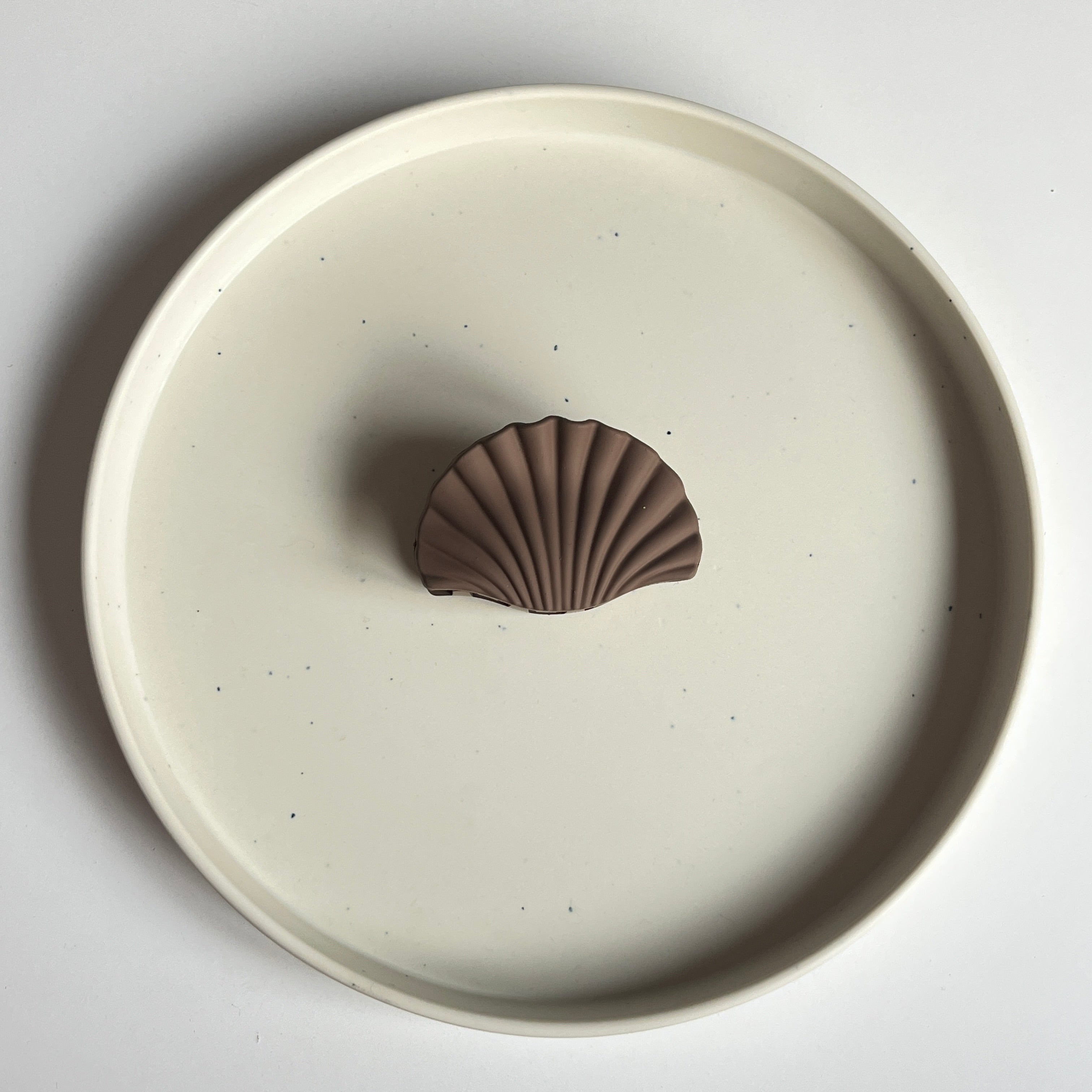 Shell Matte Large Hair Claw