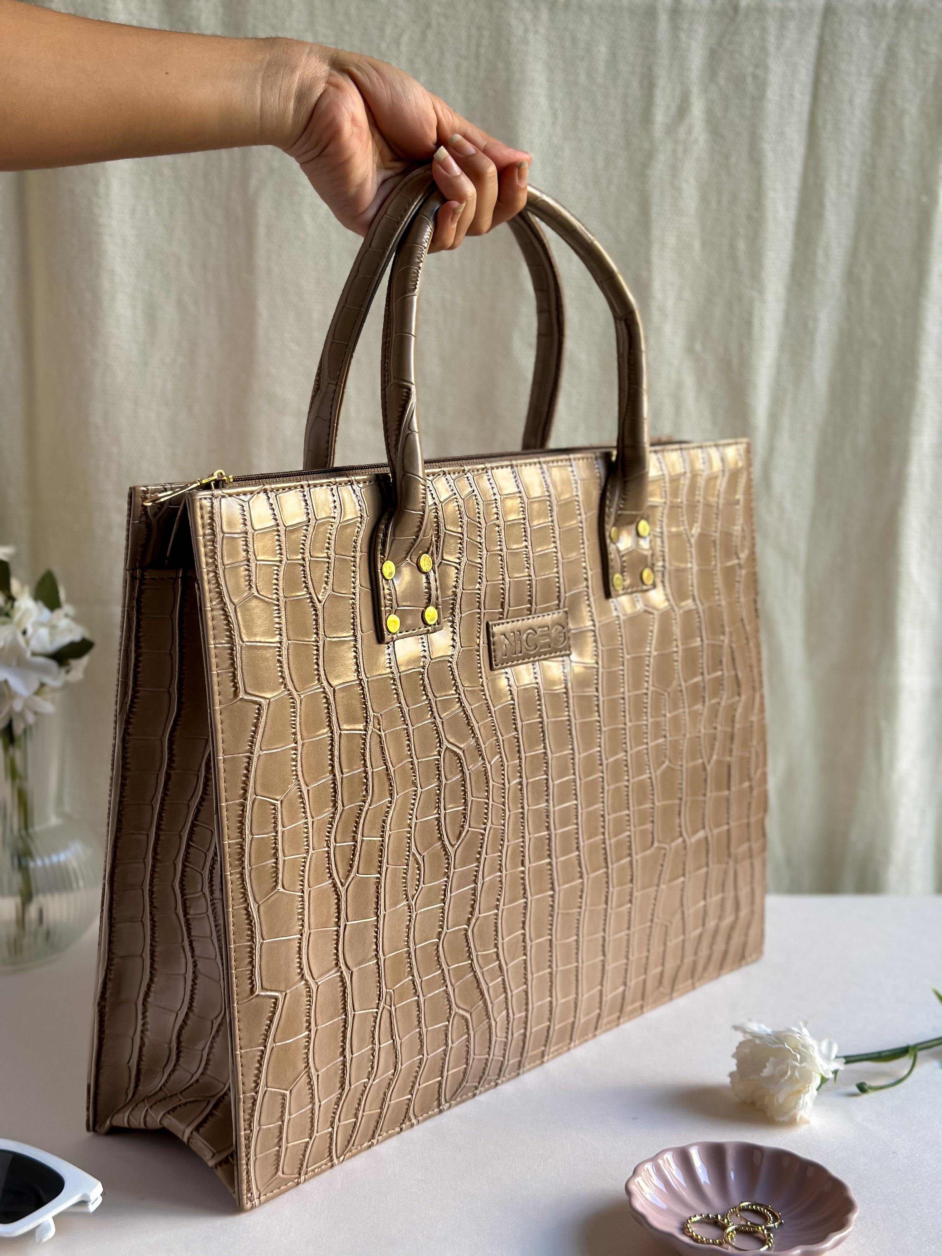 Croc Luxe Tote – Structured Work Bag – Beige