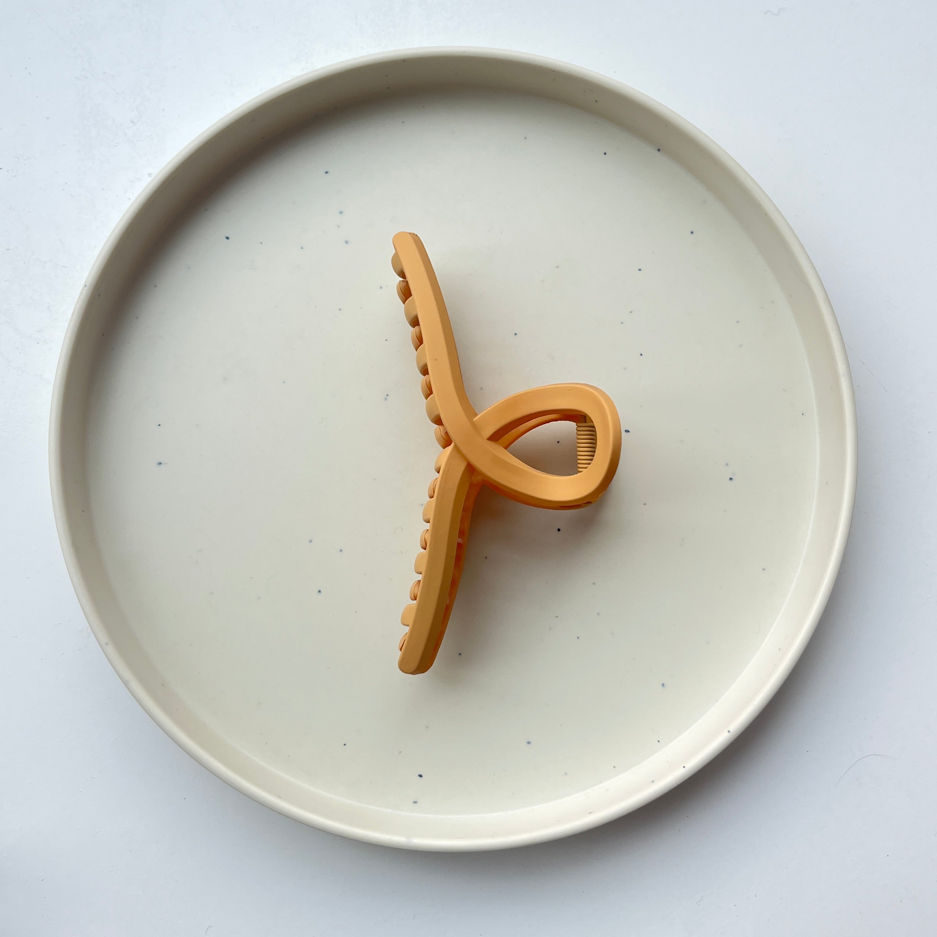 Infinity Loop Large Hair Claw