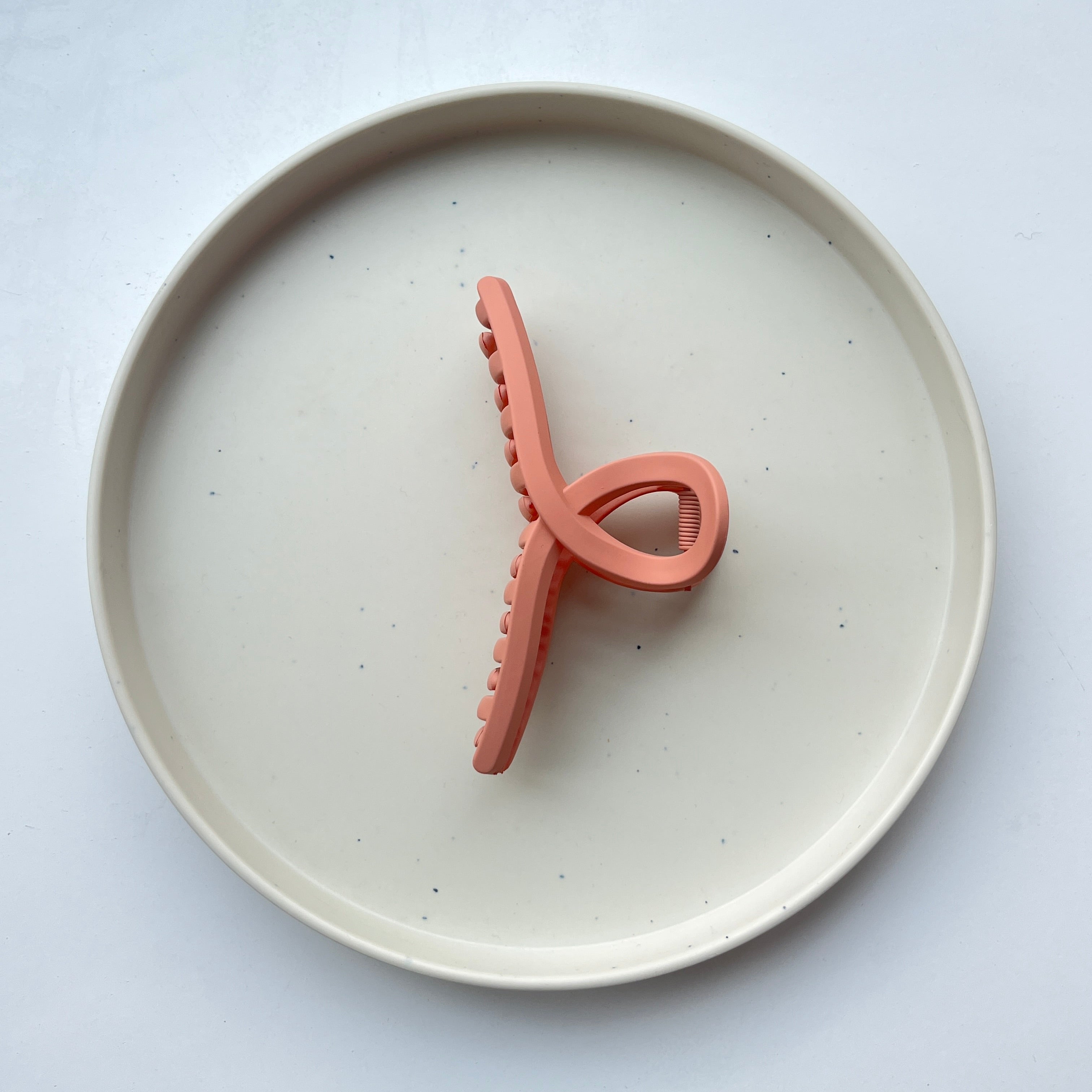 Infinity Loop Large Hair Claw