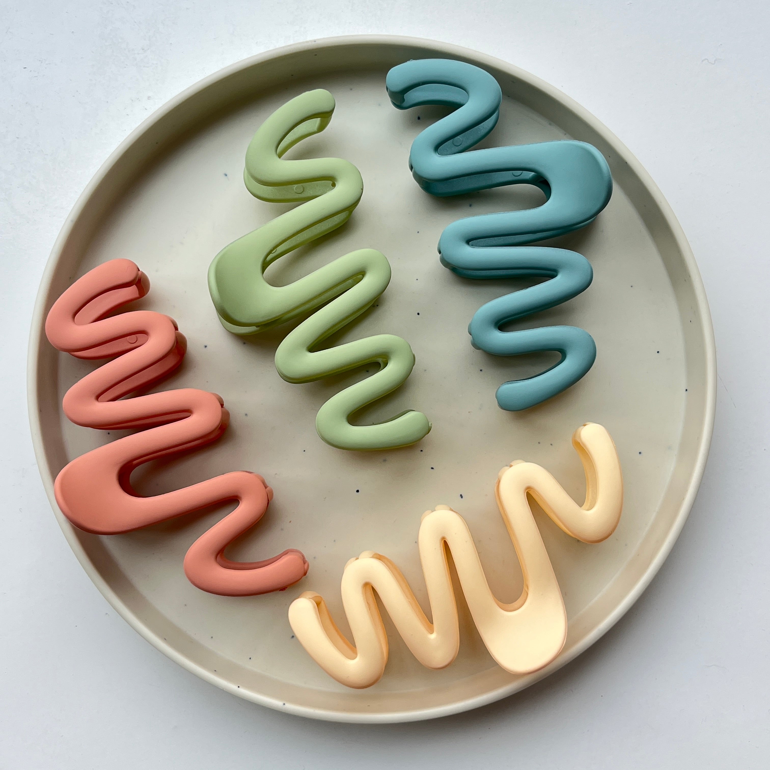 Wavy Swirl Large Hair Claw Set (12 Pcs)