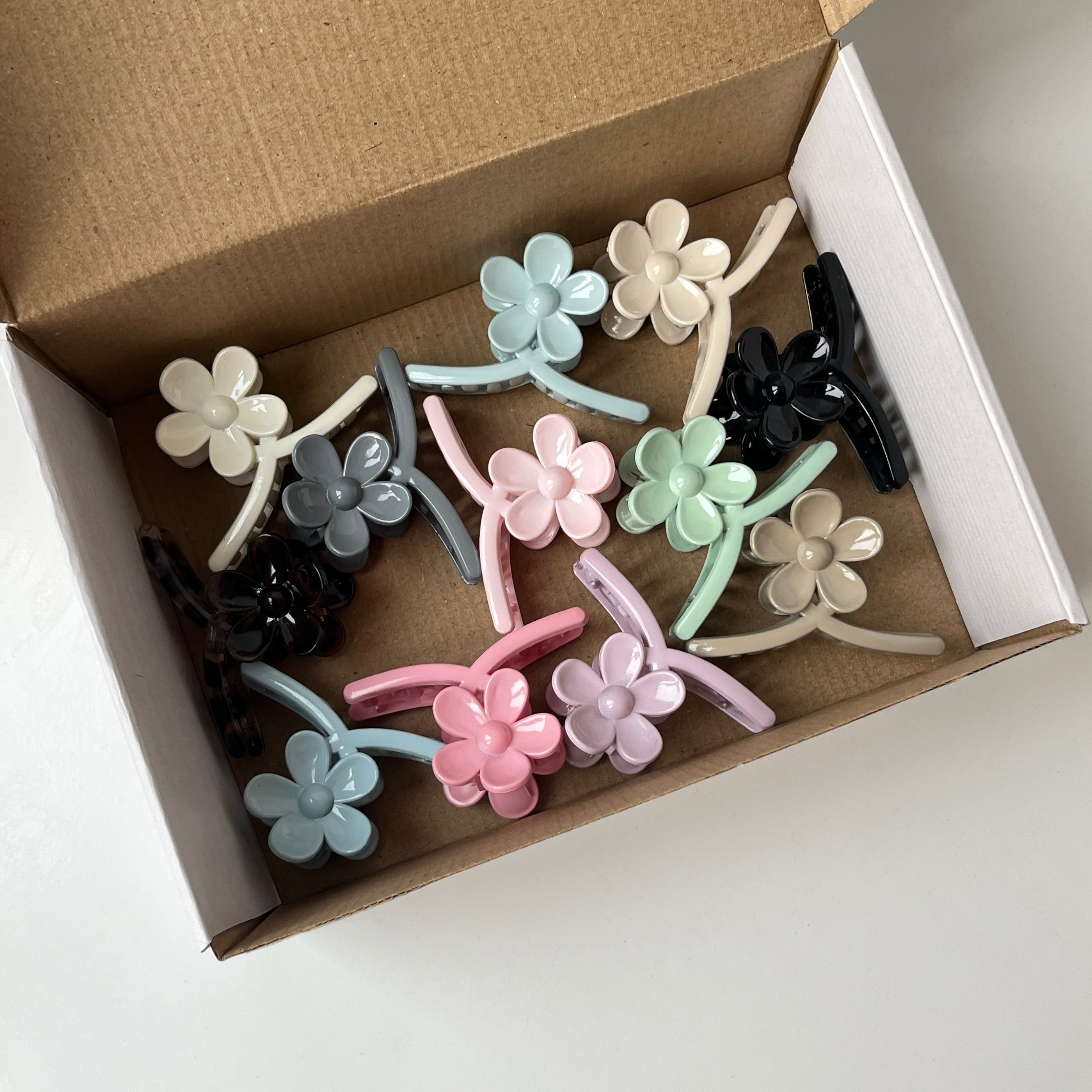 Daisy Arc Hair Claw Set (12 pcs)