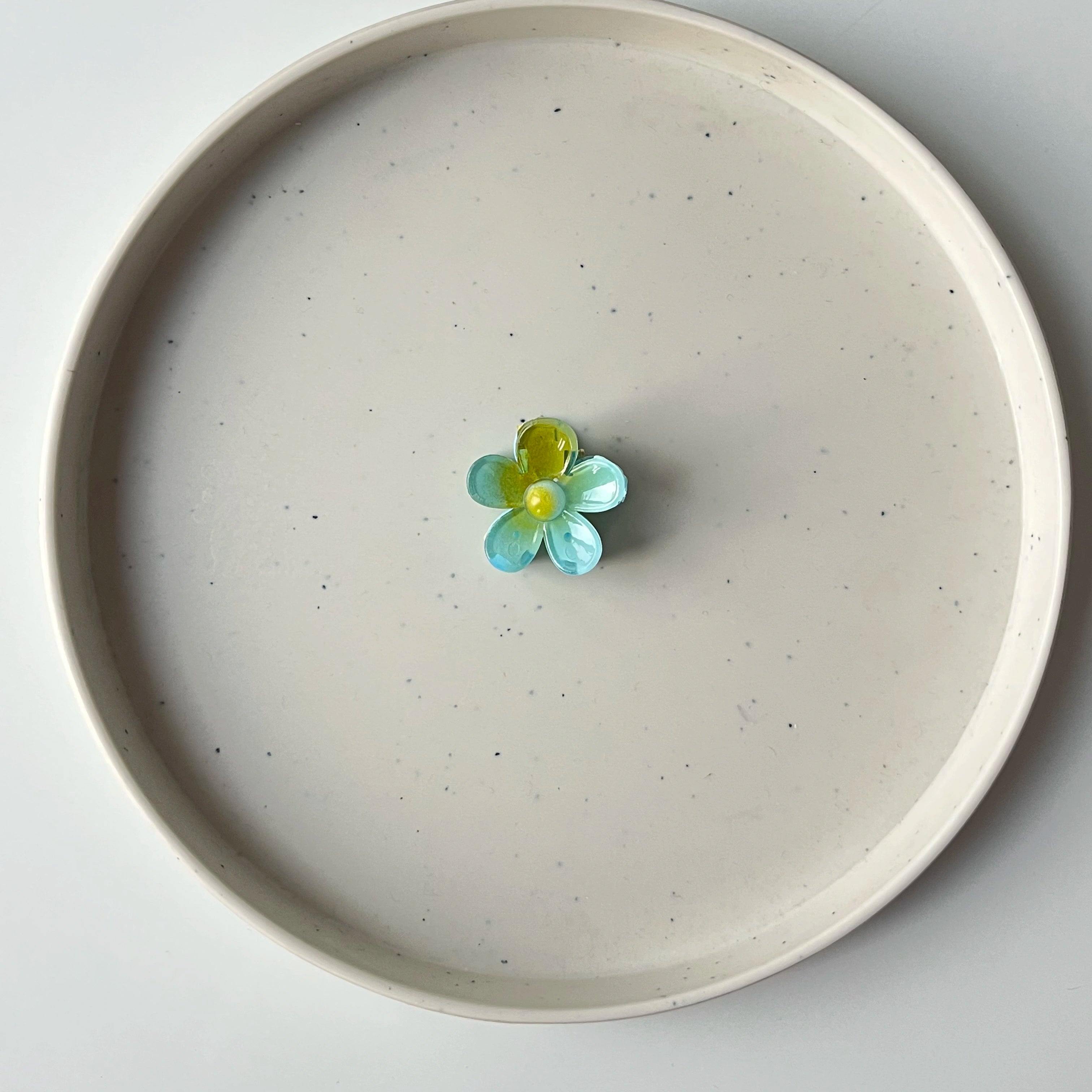 Petalia Claw Clip – Small