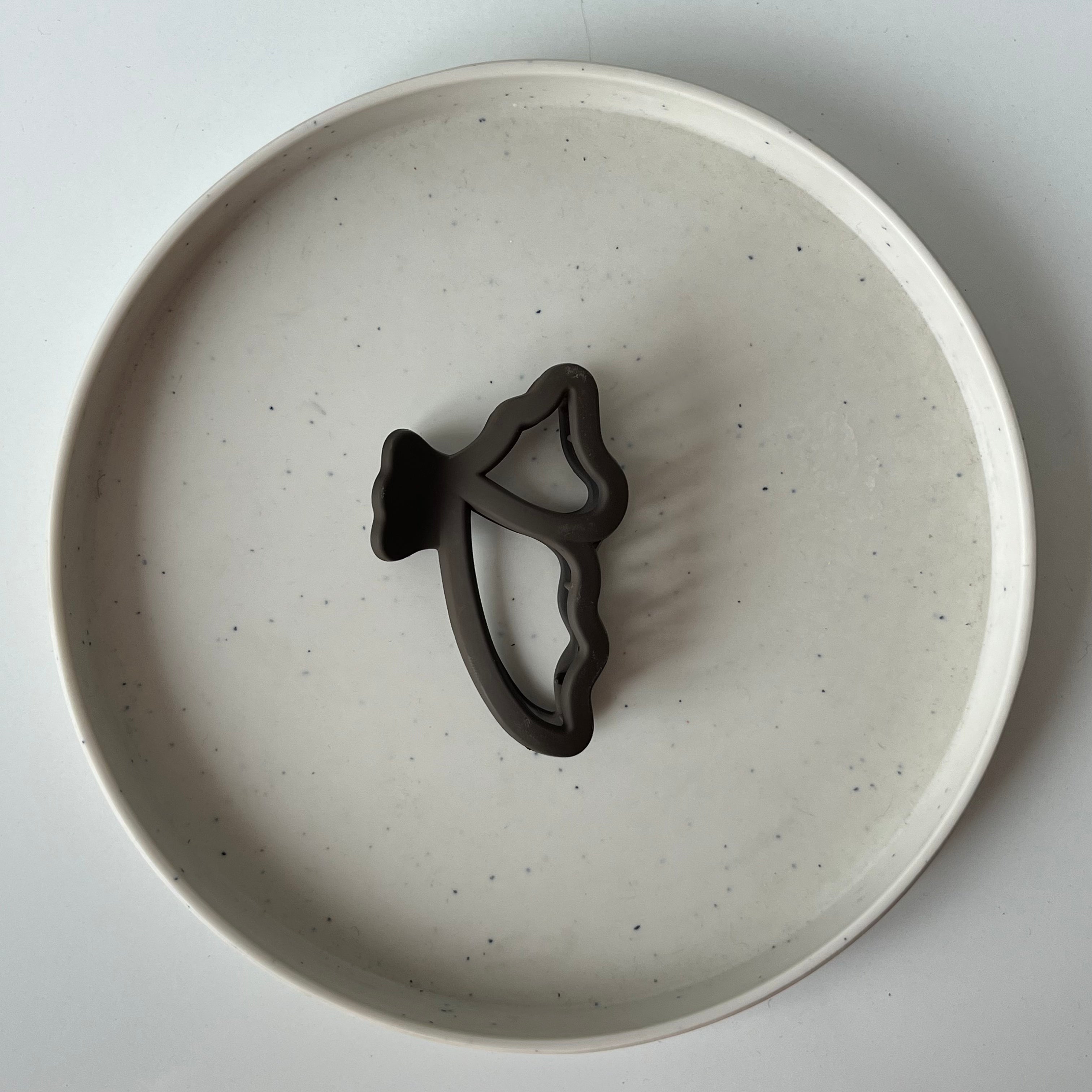 Matte Wing – Large Hair Claw