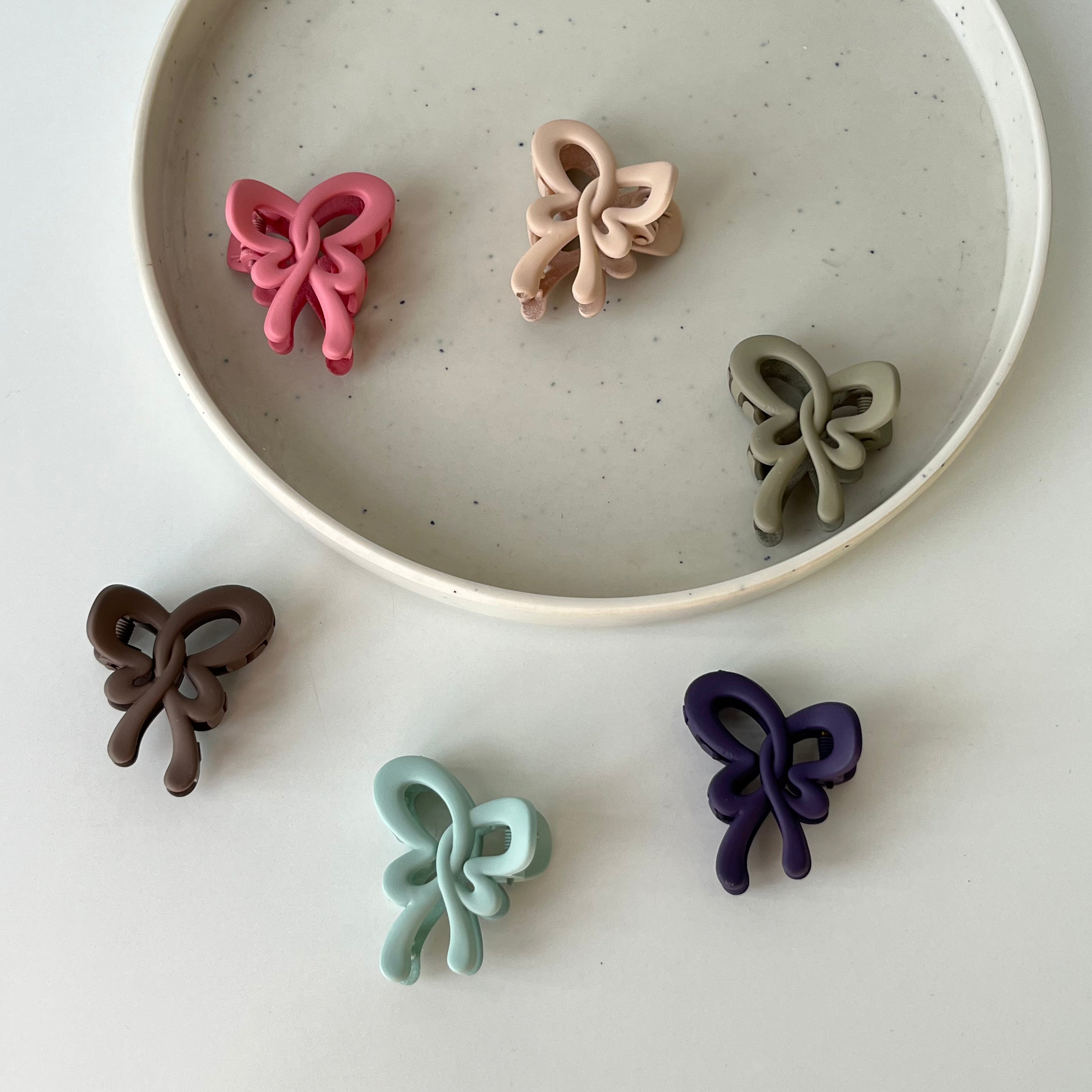 Matte small Butterfly Hair Claw – Set of 6