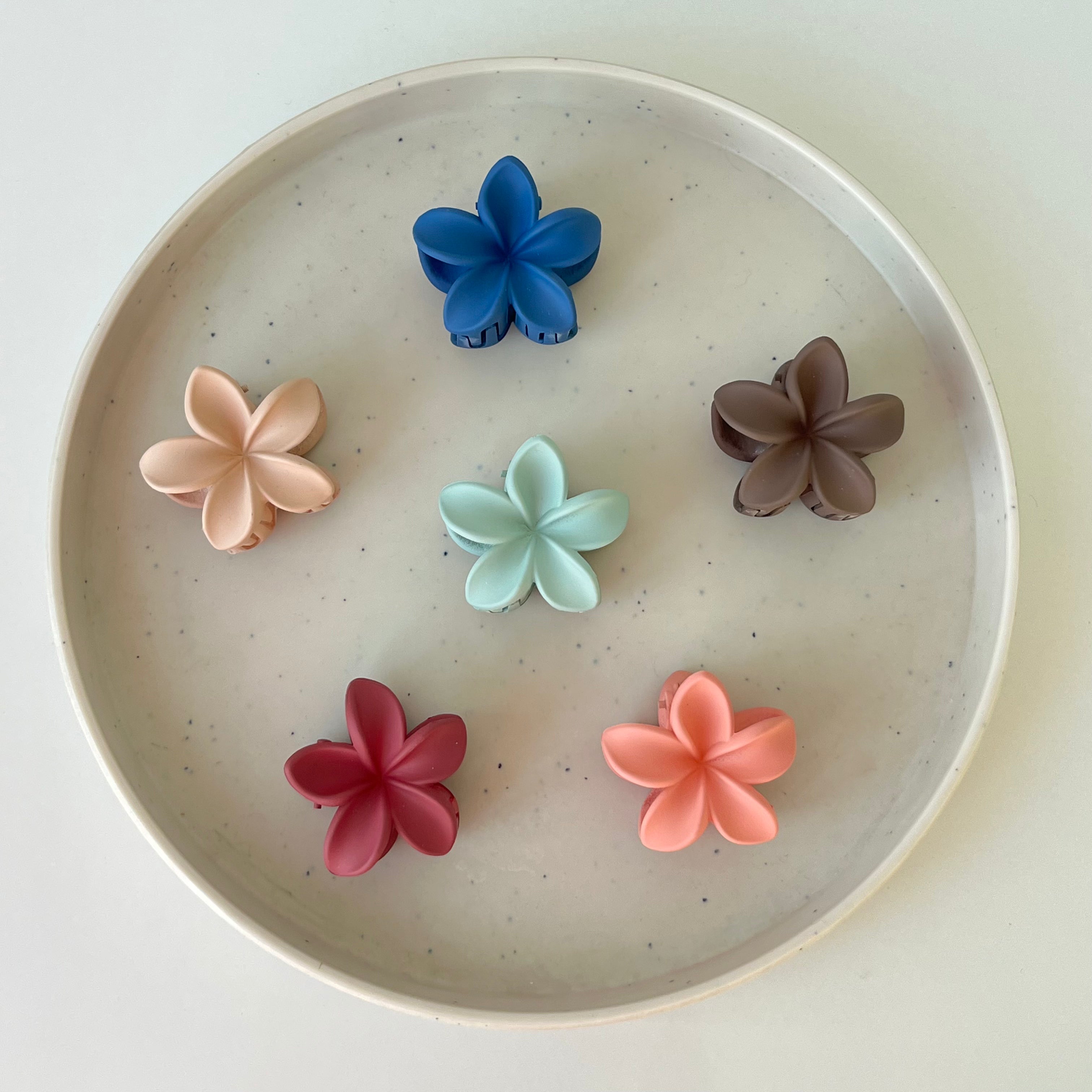Matte Blossom – Small Flower Hair Claw (Vault Set of 12)