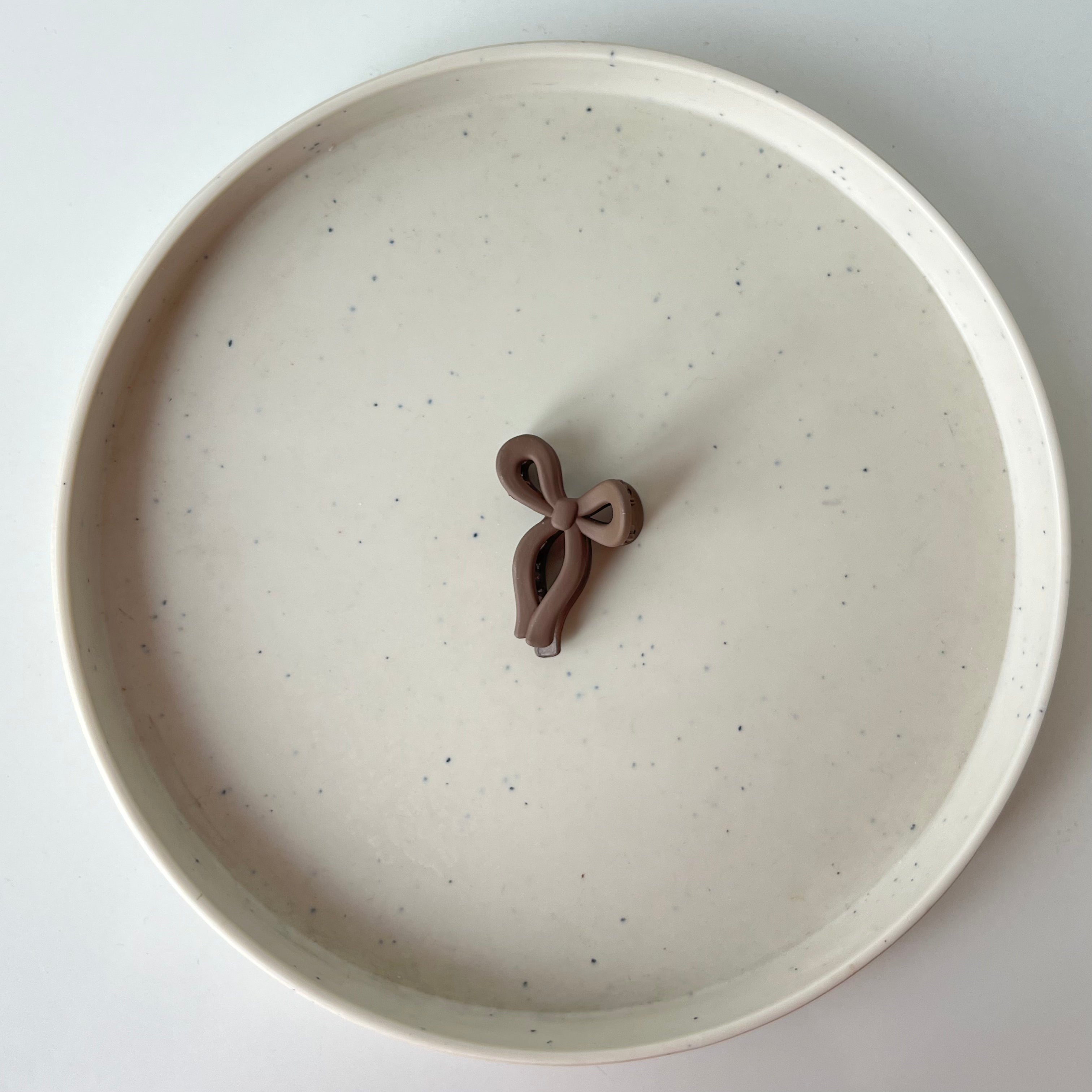 Matte Ribbon – Small Bow Hair Claw