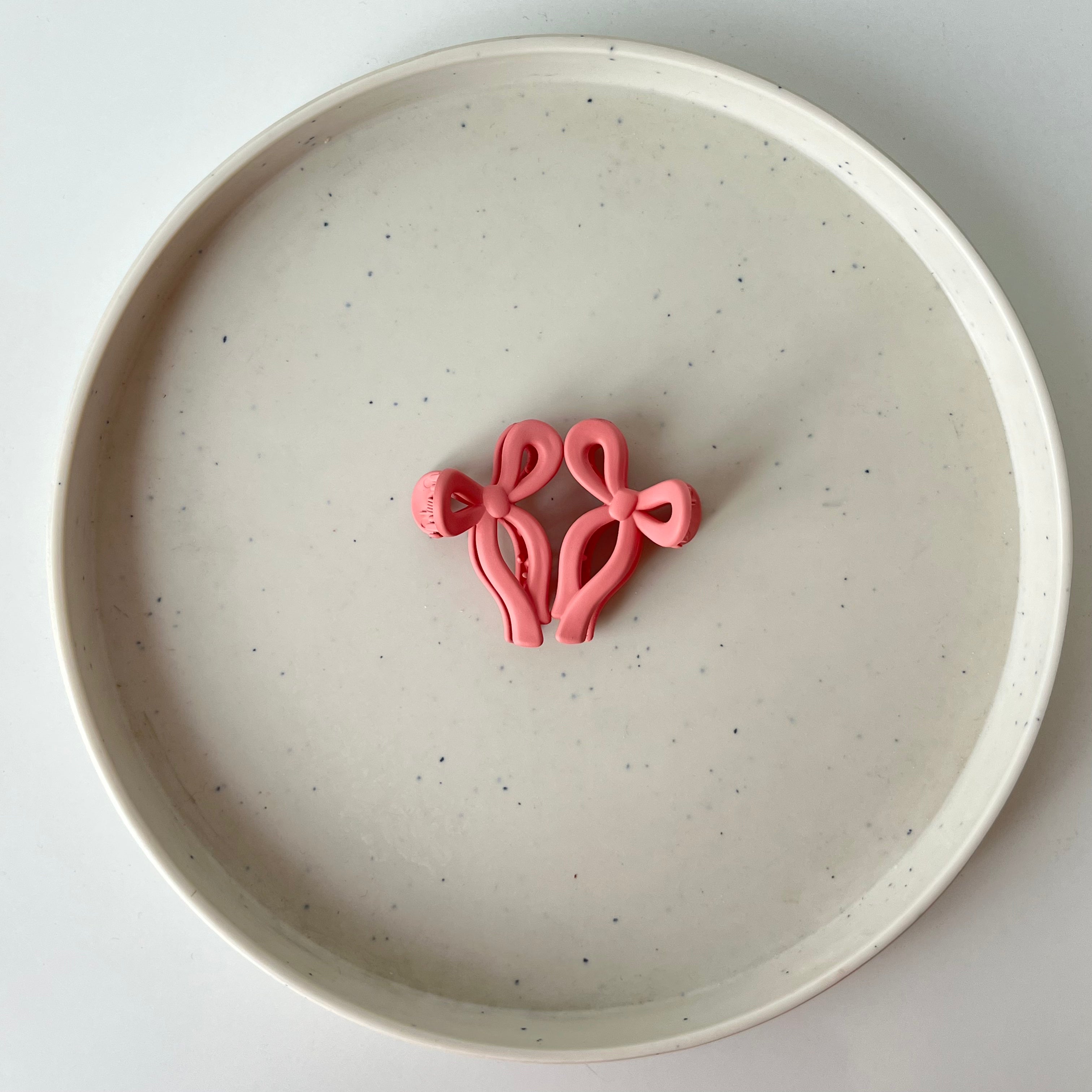 Matte Ribbon – Small Bow Hair Claw