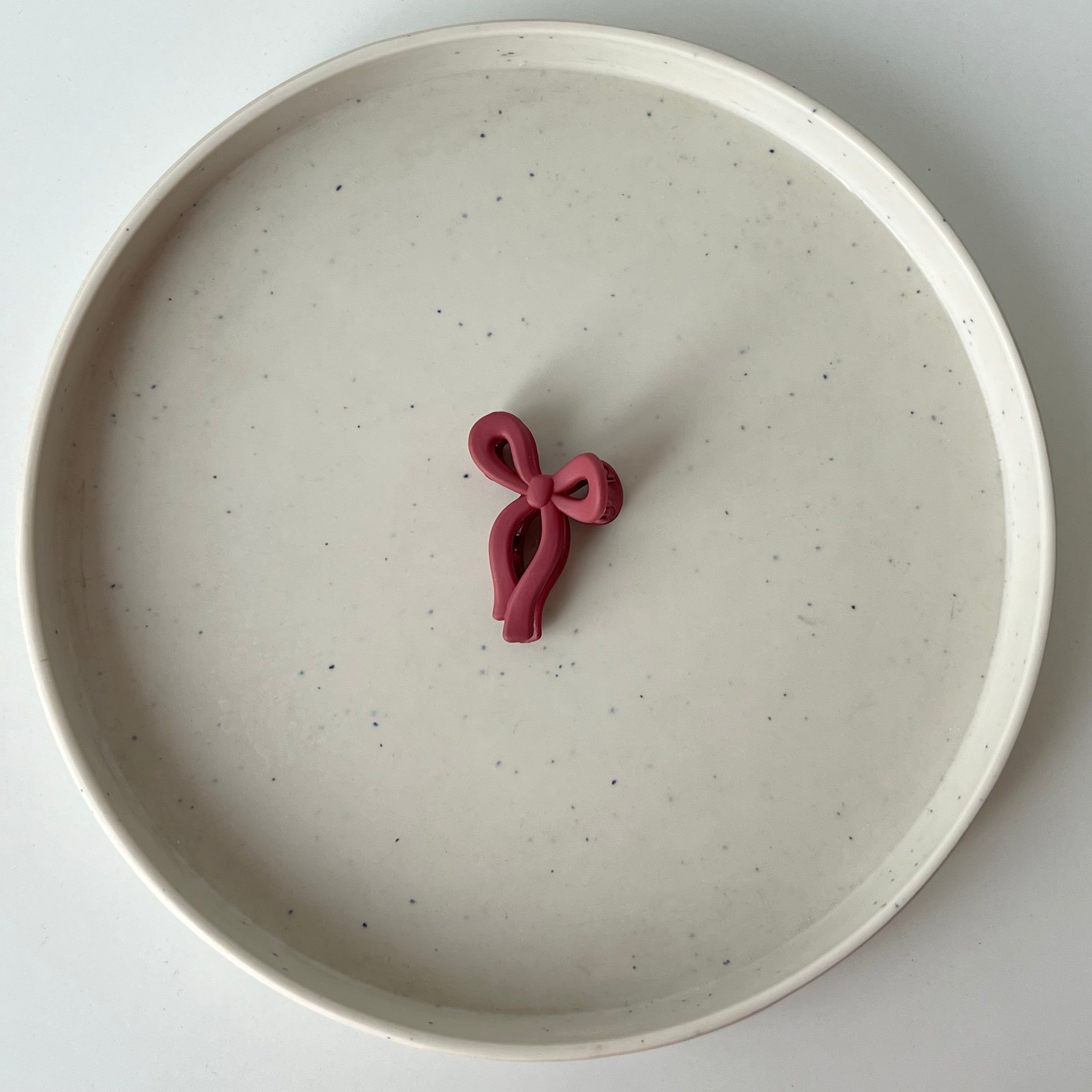 Matte Ribbon – Small Bow Hair Claw
