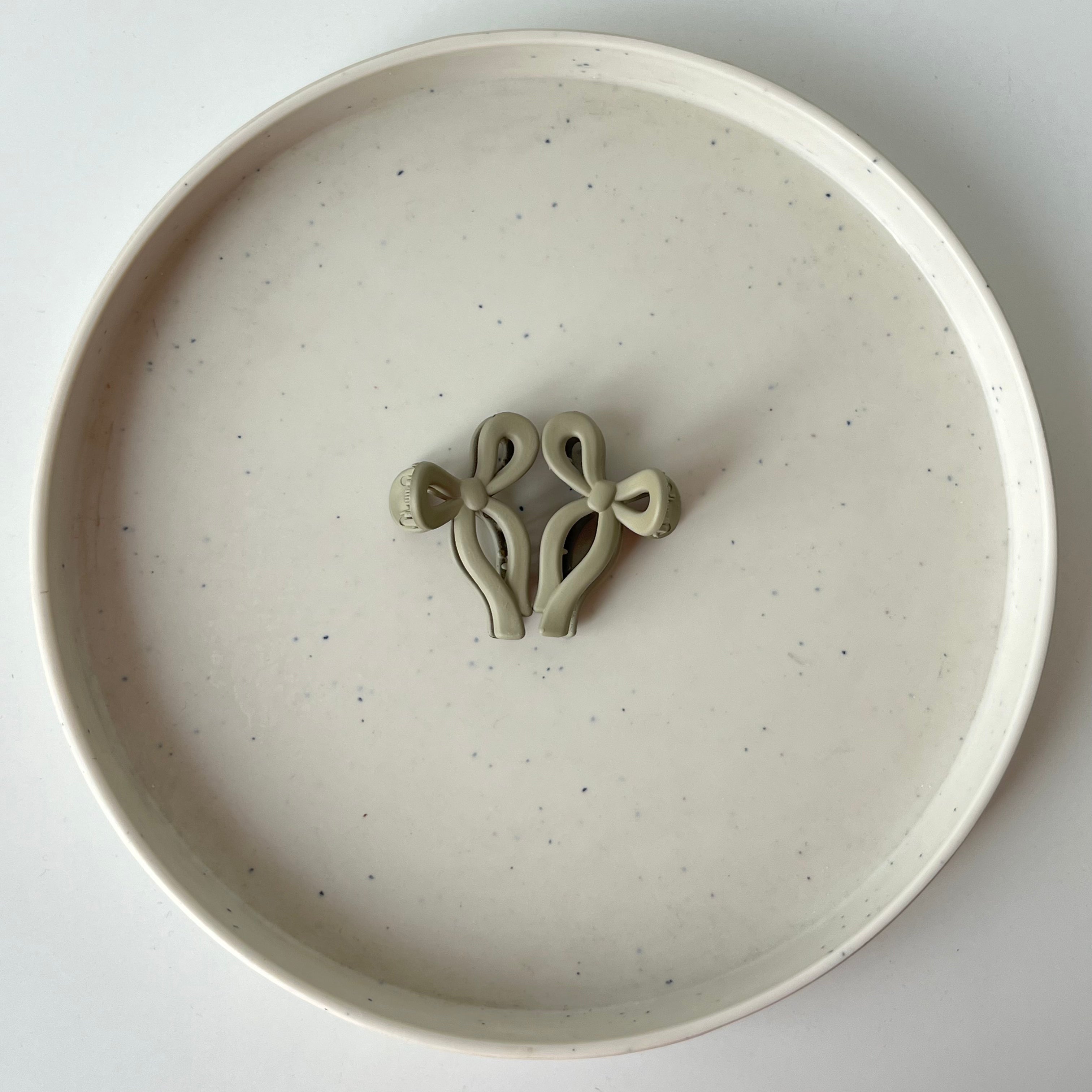 Matte Ribbon – Small Bow Hair Claw