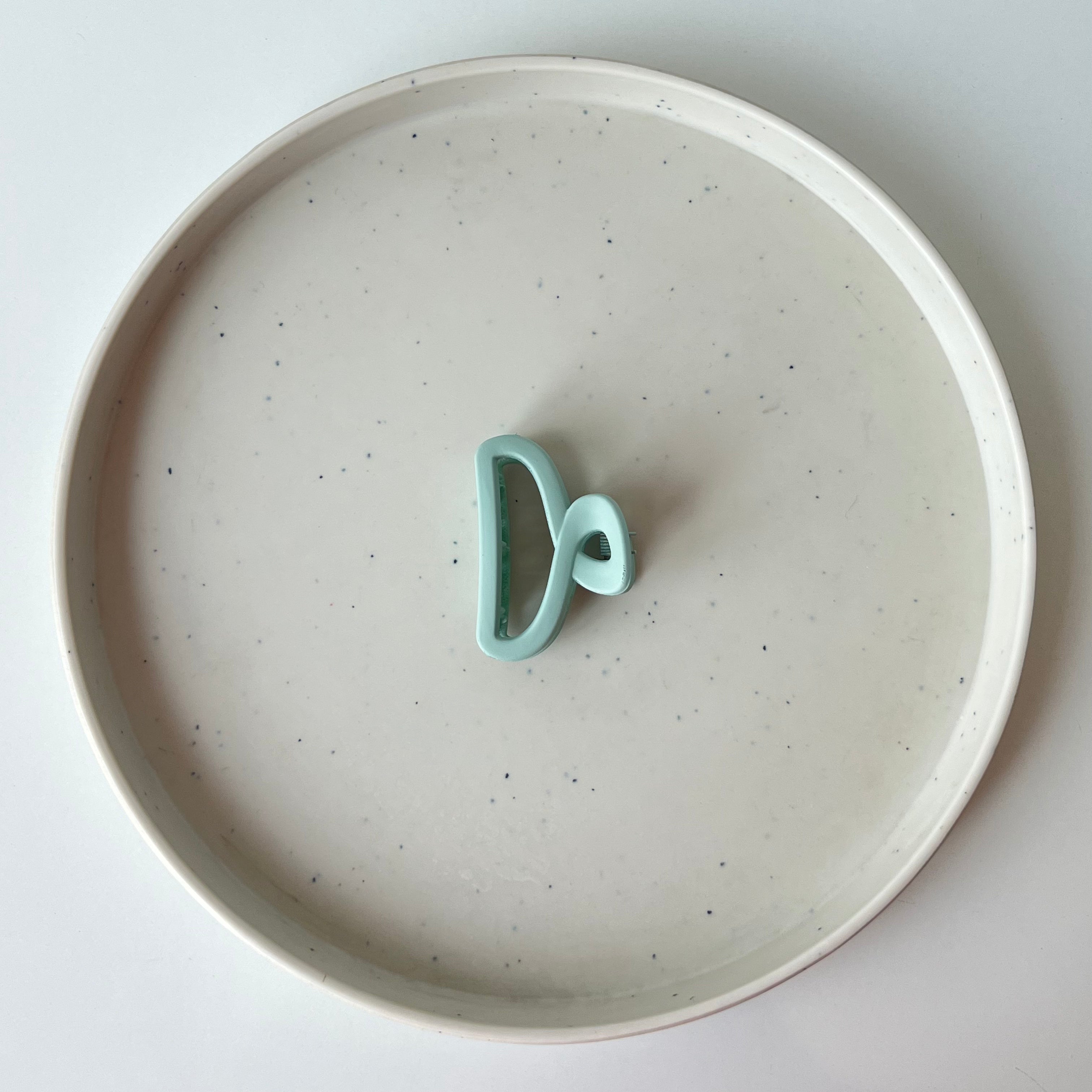 Matte Loop – Small Hair Claw